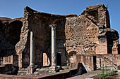 Villa Adriana, Terme con eliocamino. 